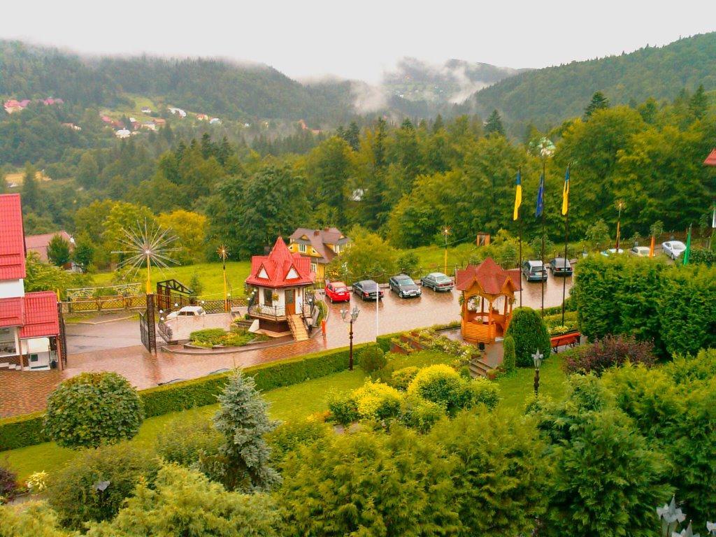 Karpaty Ξενοδοχείο Γιαρέμτσε Εξωτερικό φωτογραφία